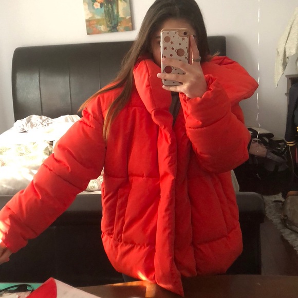 H&M Jackets & Blazers - Puffy fluffy jacket